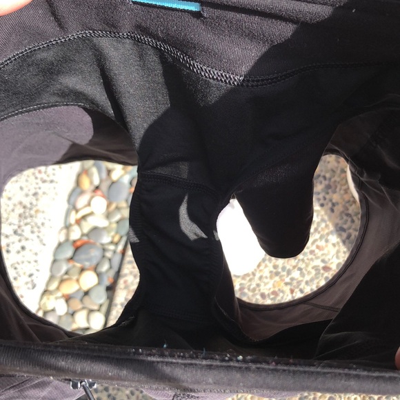 Black ivivva girls athletic shorts. - Picture 3 of 4